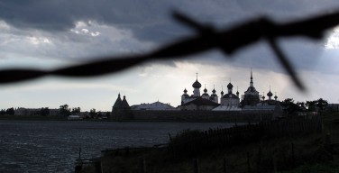 Философ Аркадий Малер: «Совместить Сталина и Новомучеников невозможно, и никакая лукавая диалектика здесь не поможет»