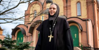 Пюхтицкая обитель под ударом эстонских властей | Интервью игуменьи Филареты журналисту The Telegraph